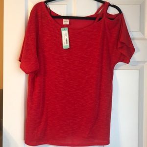 Stitch fix - Semi cold shoulder top